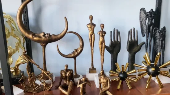 Ornamentos de arte abstrata de ferro fundido mais populares Estatueta de luxo para sala de estar